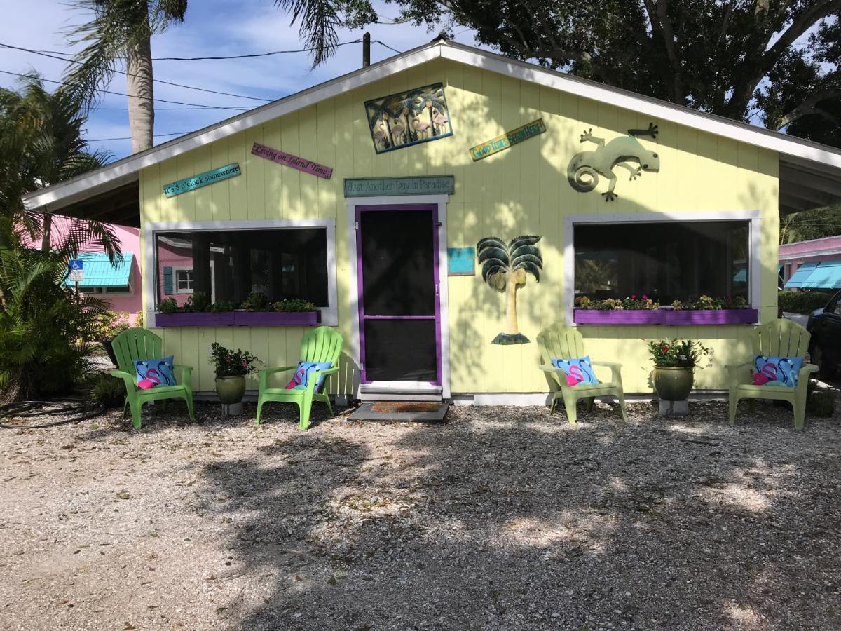 Pelican Island Cottages Sebastian Exterior photo